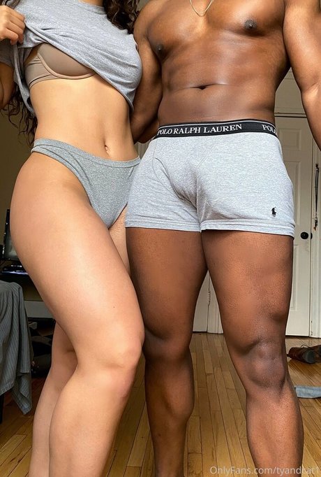 Therealirlovers star adult image