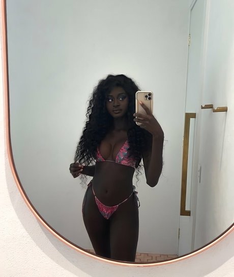 Anyang Deng model pornographic picture