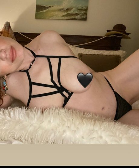 therealmiadealba pretty actress pic