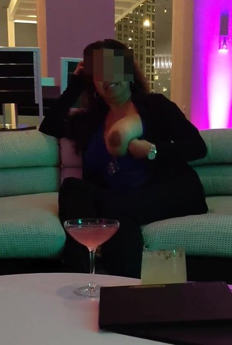 Hot Jade exclusive star gallery