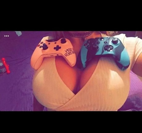 Whispah gaming model top galleries