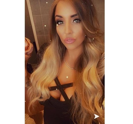 Whispah gaming hot model pic