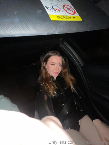 marieoncamera star top photos