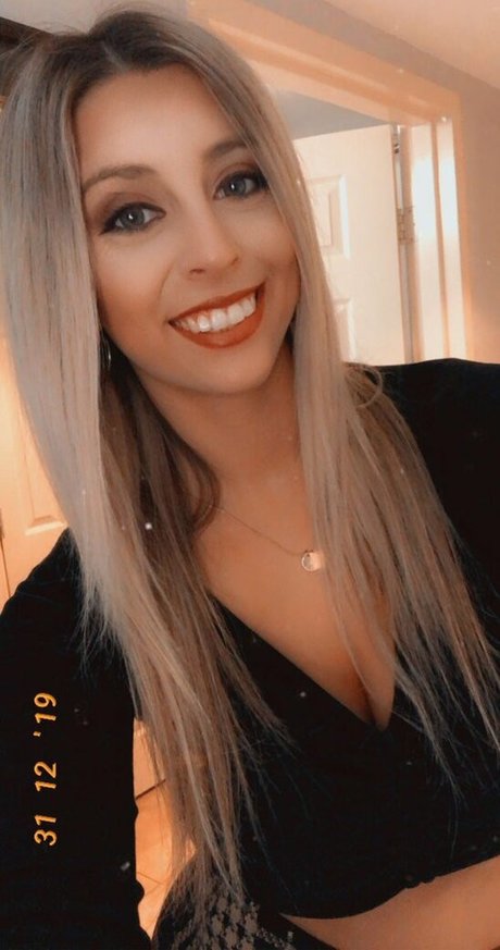 bbw mom onlyfans hot sexy photo