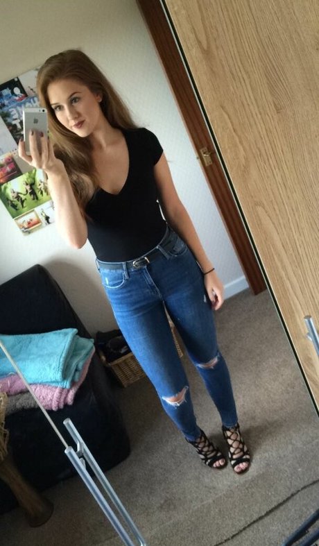 Chloe Rock high quality model photo