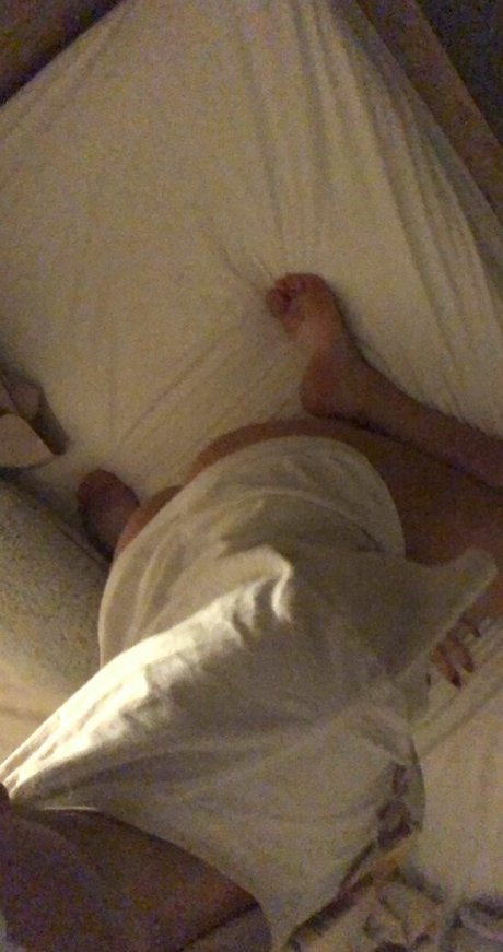 Chloe Rock exclusive star images