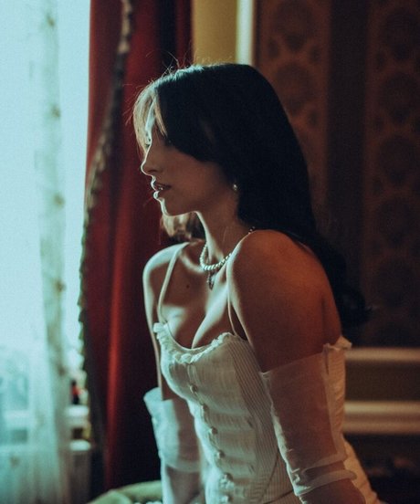 Olivia Linz best pornstar image