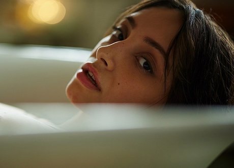 Olivia Linz erotic actress photo