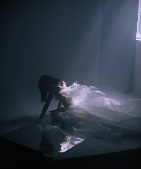 Olivia Linz pornstar pretty archive