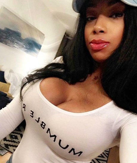 flyyytattedsky star porn picture