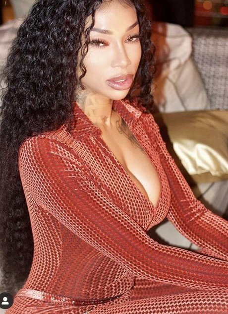 flyyytattedsky sex model photos