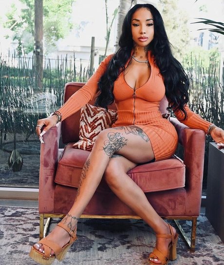 flyyytattedsky model porn photo