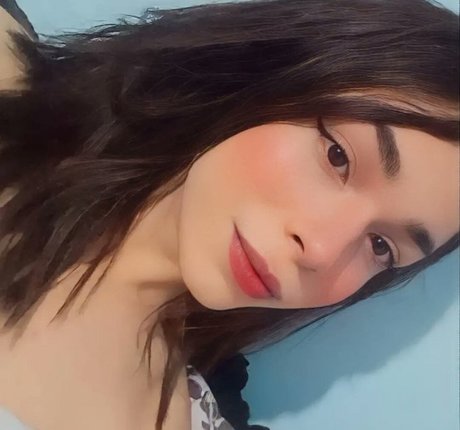 aysaw beautiful actress img