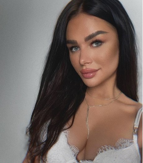 Lena Majewska pornstar erotic photos