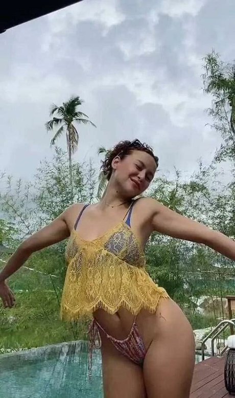 Yassi Pressman pornstar sex archive
