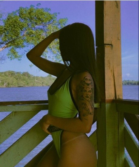 Samira Ferreira free model pictures