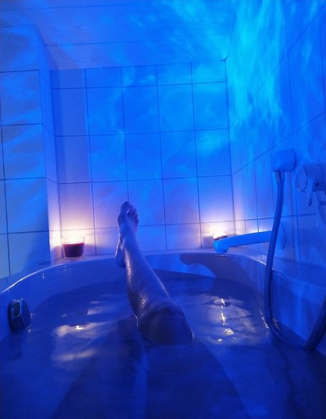 MythoBunny high quality star galleries