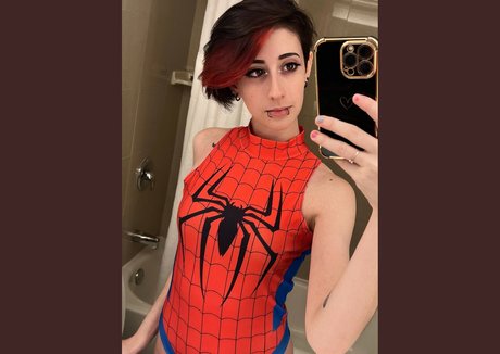 Twelveshade exclusive star img