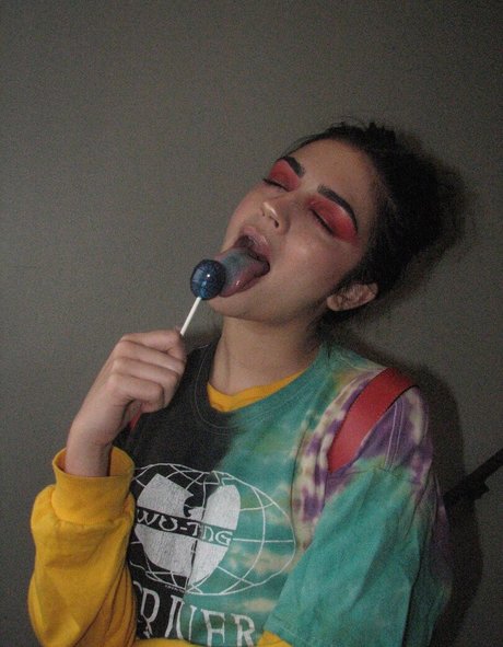 foreigntrashbag free actress pictures