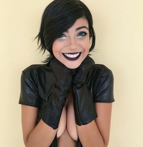 Kamila Ferreira model pornographic pics