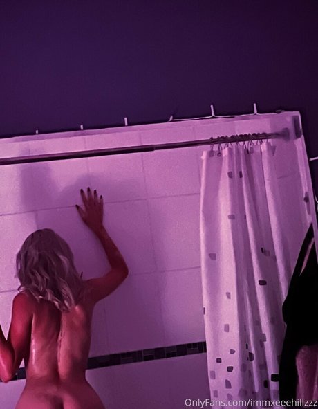 naughtyblondexx sex actress pics