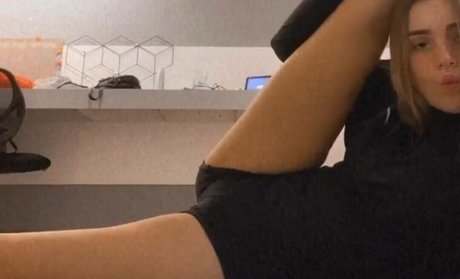 Sofia a kouzak pornstar erotic image