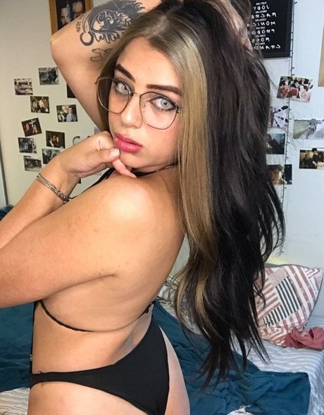 Andressakin nudes actress pic