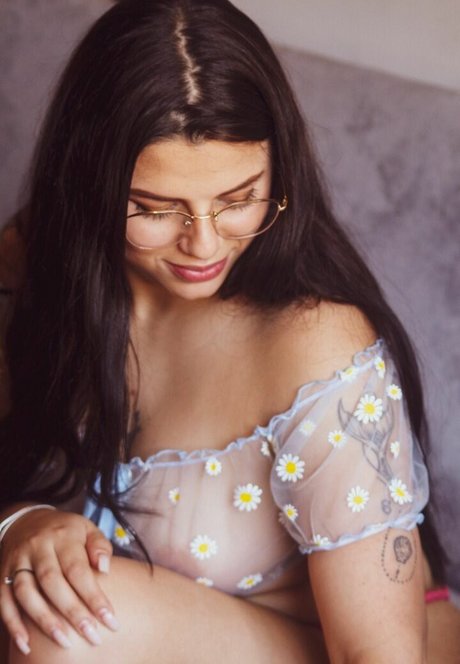 Andressakin hot model picture