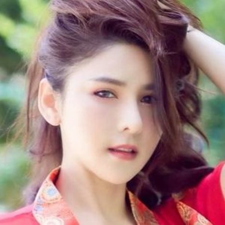 Shaya lor beautiful star pictures