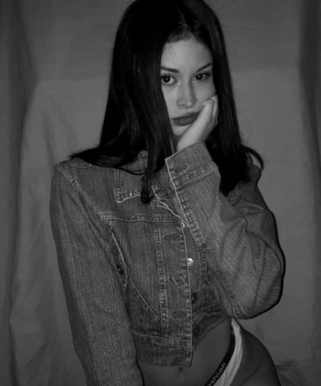 Ivon Gallardo sexy pornstar image