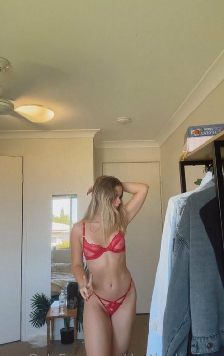 Destiny Henry star naked picture