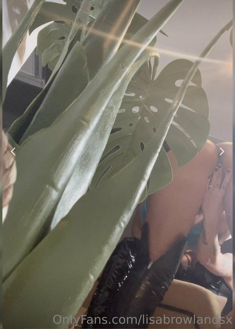 Lisabrowlandsx star erotic image