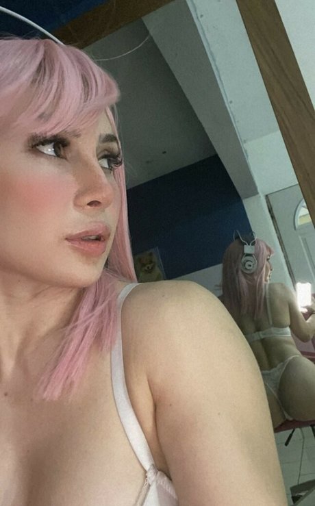 Lakette Barraza nude star archive