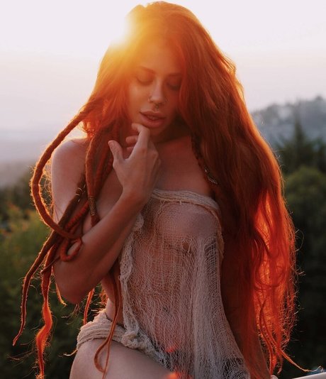 Ophelia Overdose model hot image