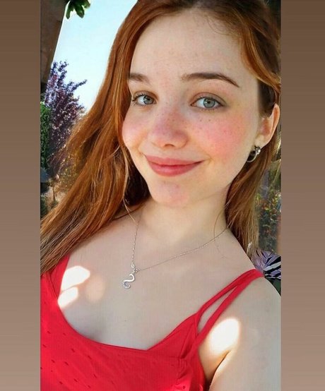 SSandia pornstar sex pic