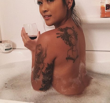 riribunkiki model porn archive