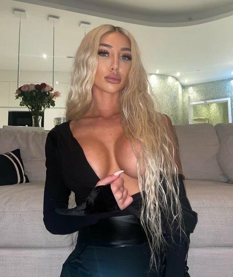 mybestfriendjade pretty model photo