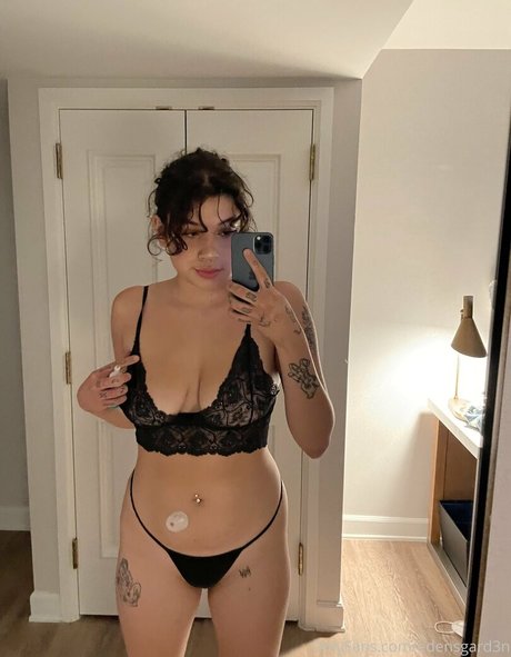 Edensgard3n naked pornstar images