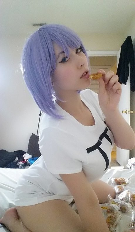 Mira Scarlet sexy actress photos