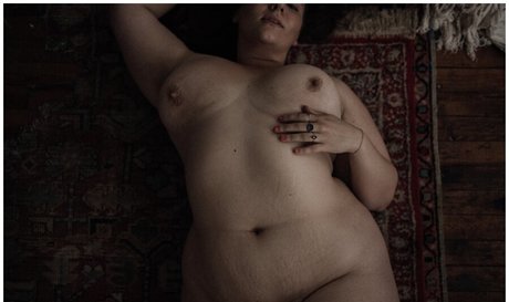 Grizbbly star nudes photos