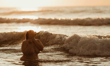 Grizbbly nude star pics