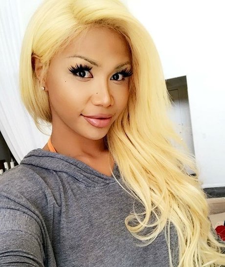 Mia Tasiilemiliona sexy star gallery