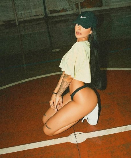 Mah Tavares model porn img