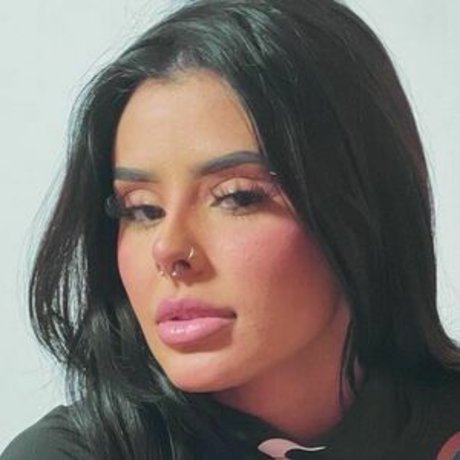 Mah Tavares erotic model pic