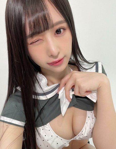 Naomi Majima erotic model images