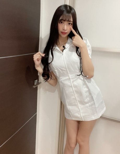 Naomi Majima xxx pornstar pics