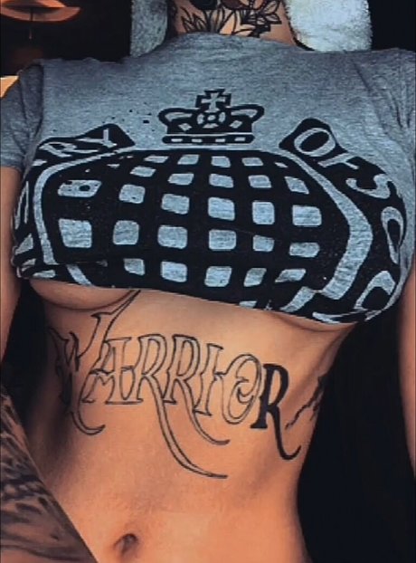 Theinkedprincessx naked pornstar image