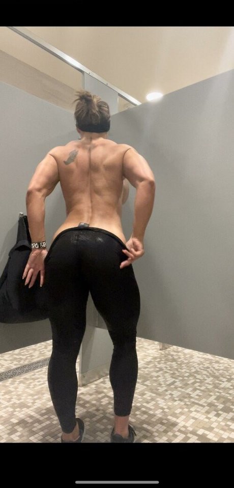 Tay Bae model gallery