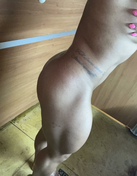 Tay Bae free model picture