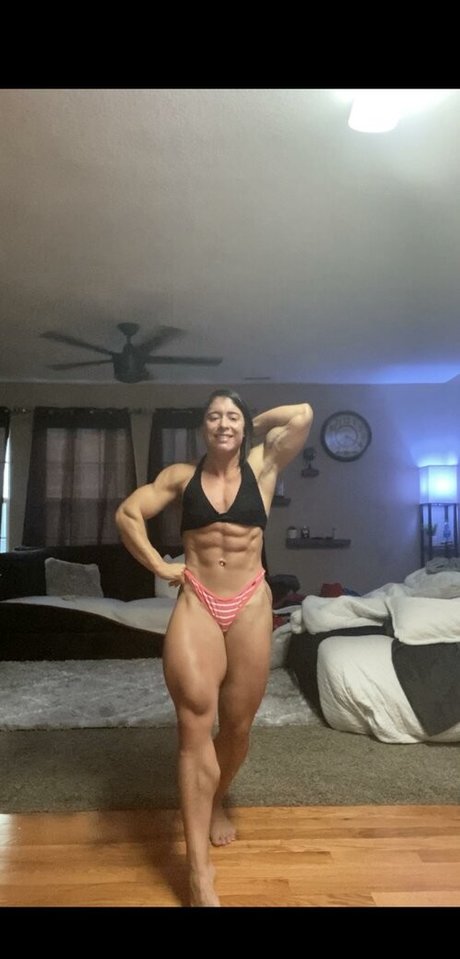 Tay Bae top model image